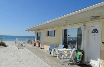 White Sands Beach Resort Холмс-Бич Экстерьер фото